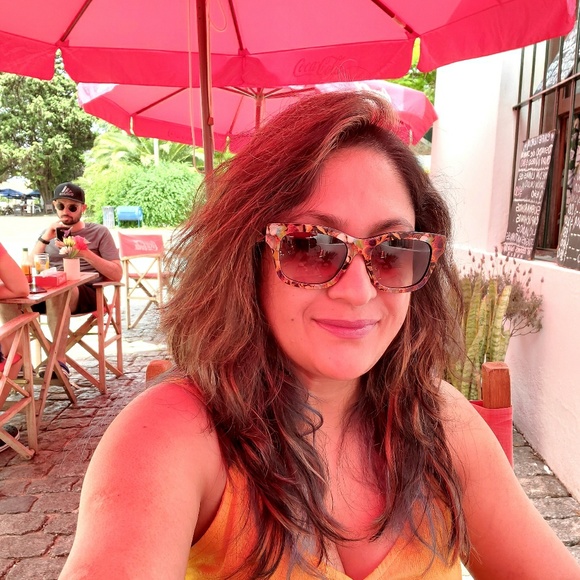 Meet your Posher, Minakshee - Picture 1 of 1